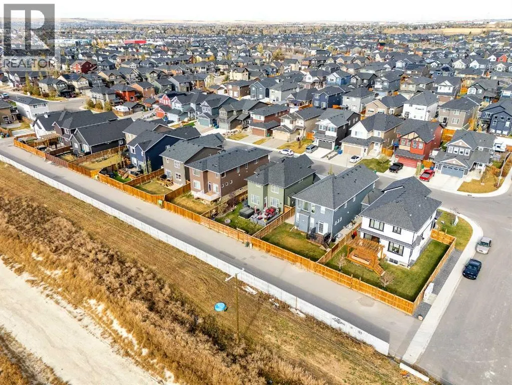 2148 Ravensdun Crescent SE