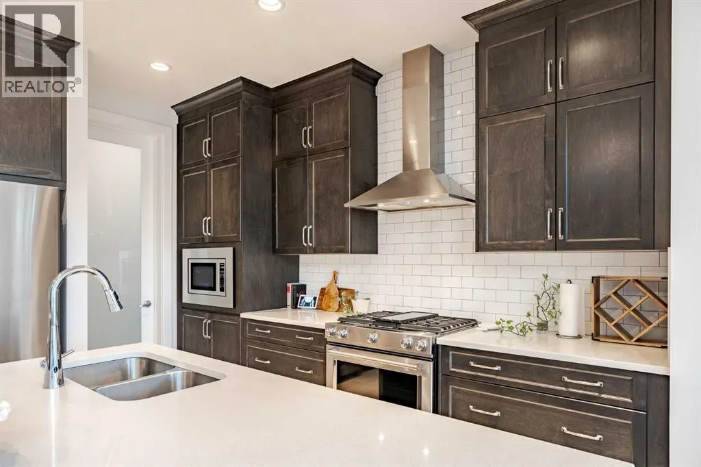 2148 Ravensdun Crescent SE