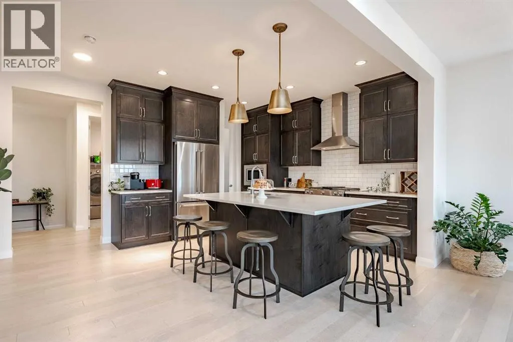 2148 Ravensdun Crescent SE