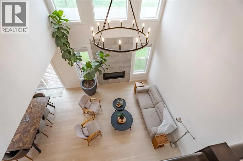 2148 Ravensdun Crescent SE