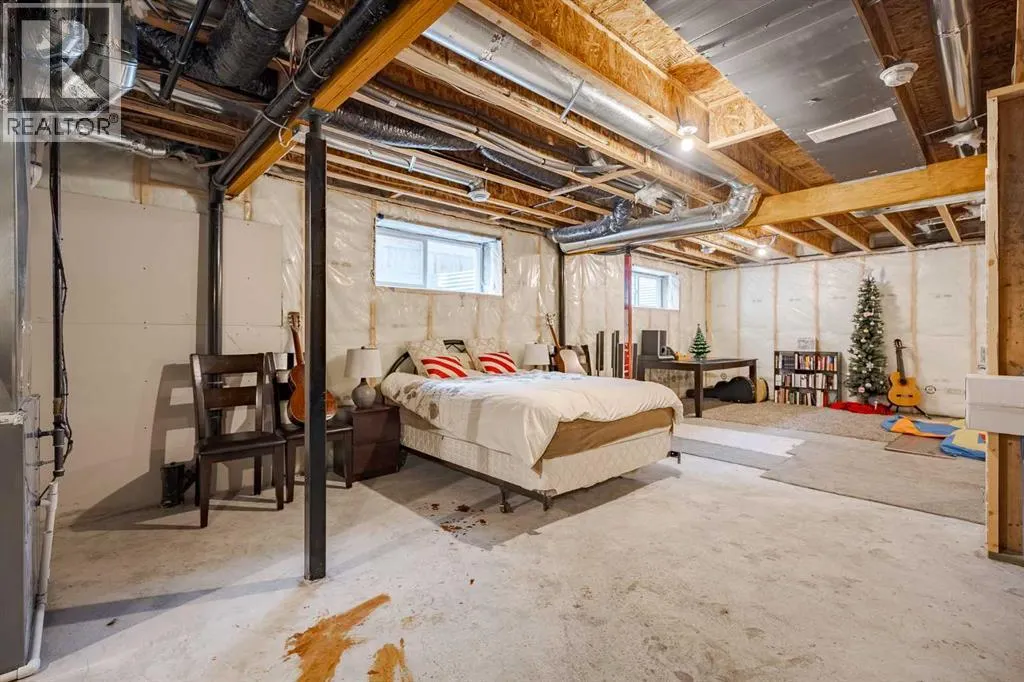 2148 Ravensdun Crescent SE