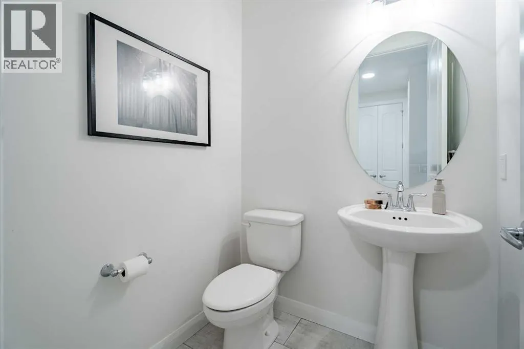 2148 Ravensdun Crescent SE