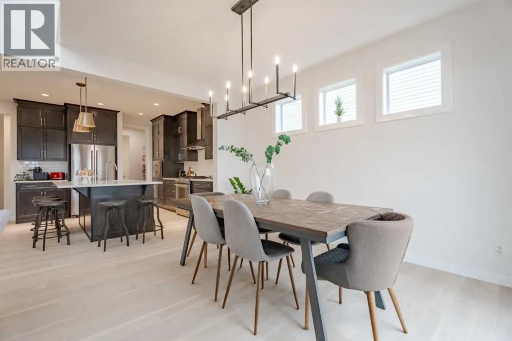 2148 Ravensdun Crescent SE