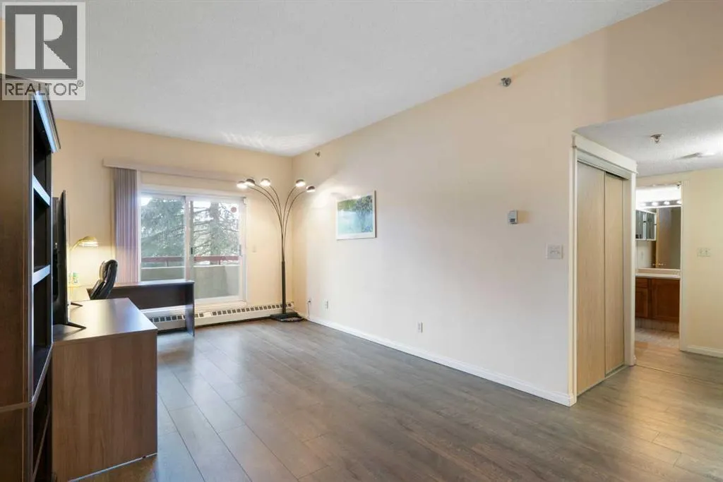 103, 2011 University Drive NW