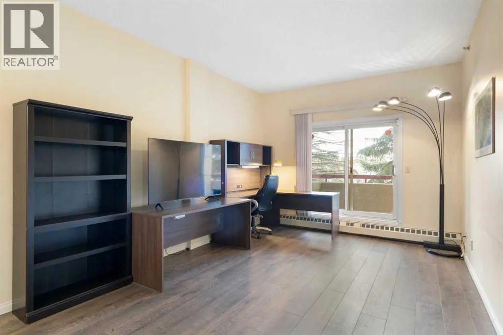 103, 2011 University Drive NW