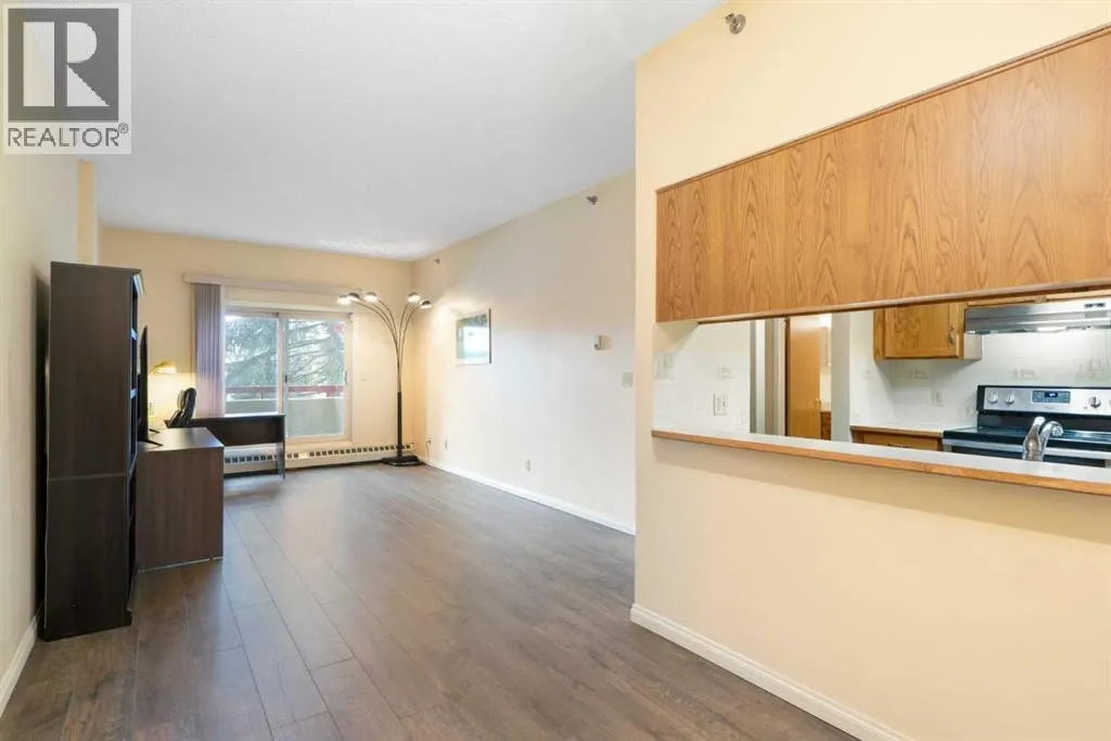 103, 2011 University Drive NW