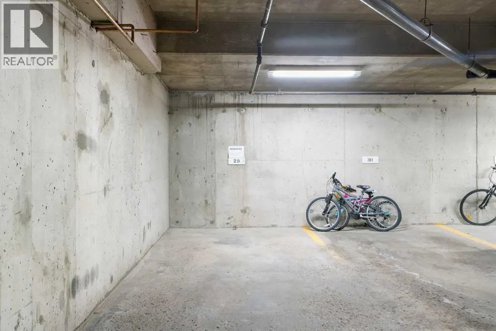 103, 2011 University Drive NW