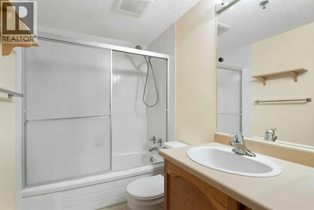 103, 2011 University Drive NW