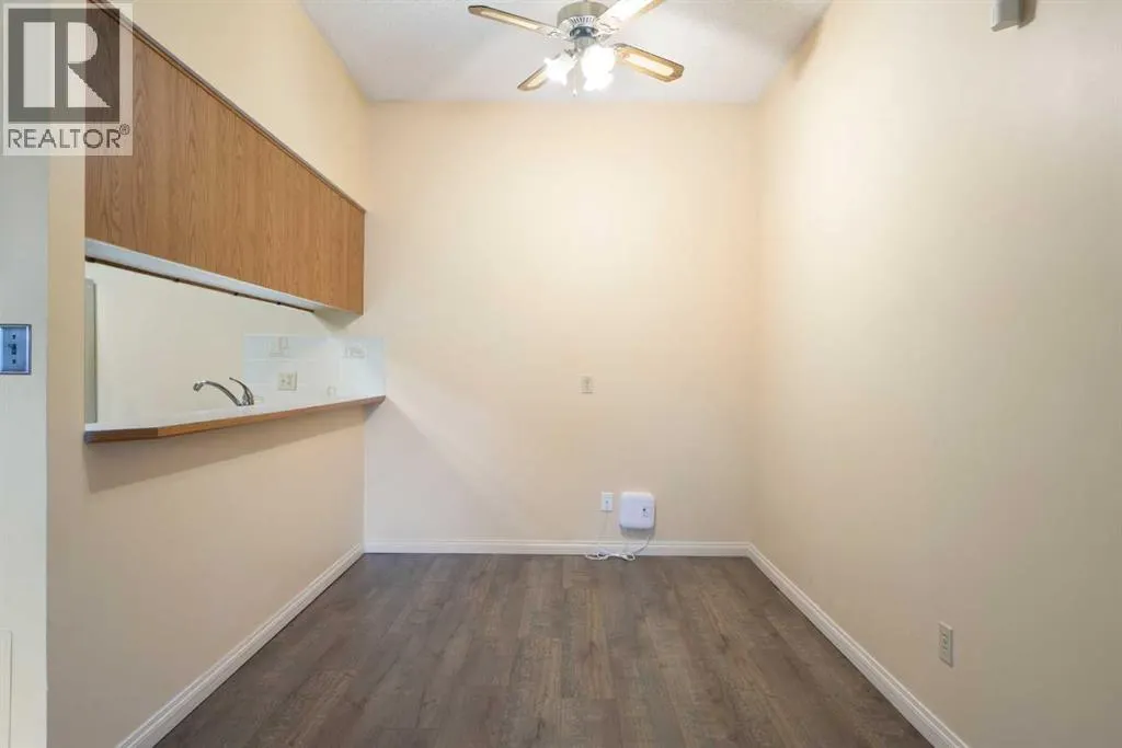 103, 2011 University Drive NW