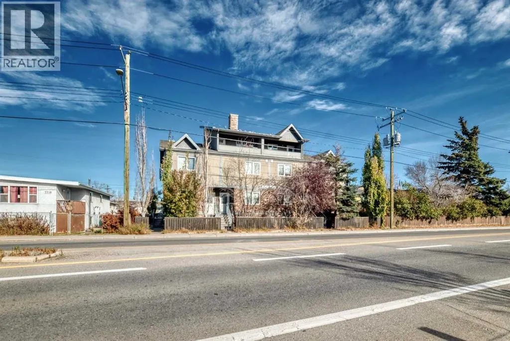 7716 bowness Road NW