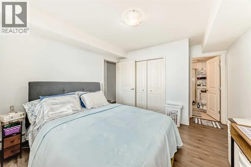 7716 bowness Road NW