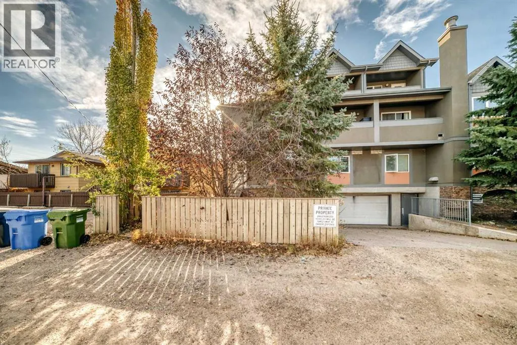 7716 bowness Road NW