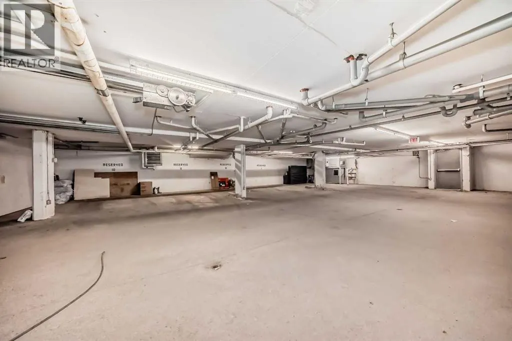 7716 bowness Road NW