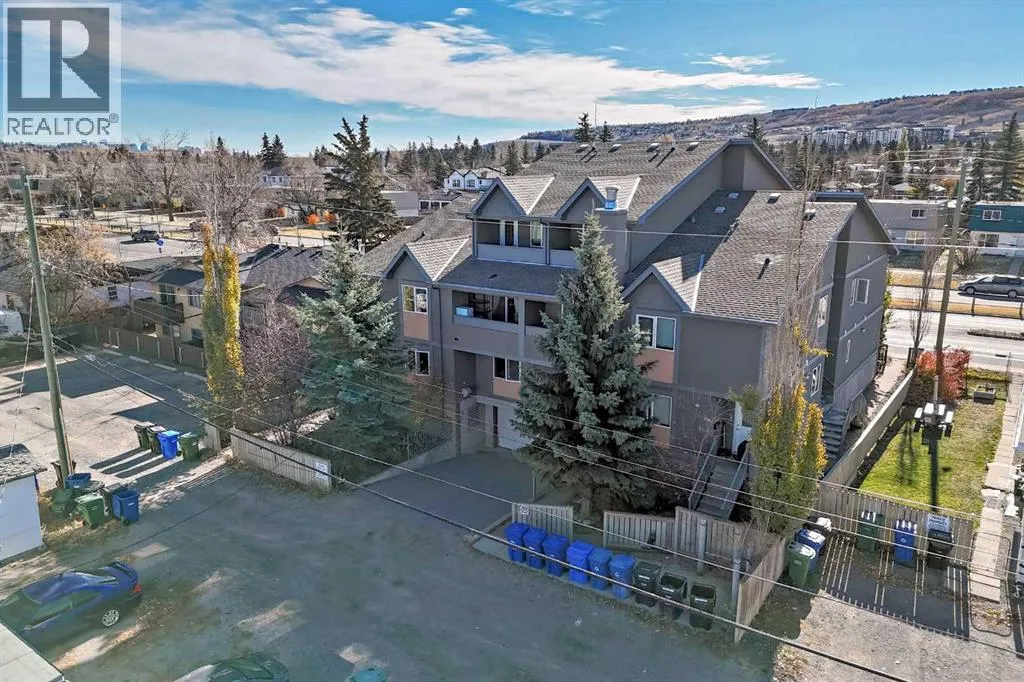 7716 bowness Road NW