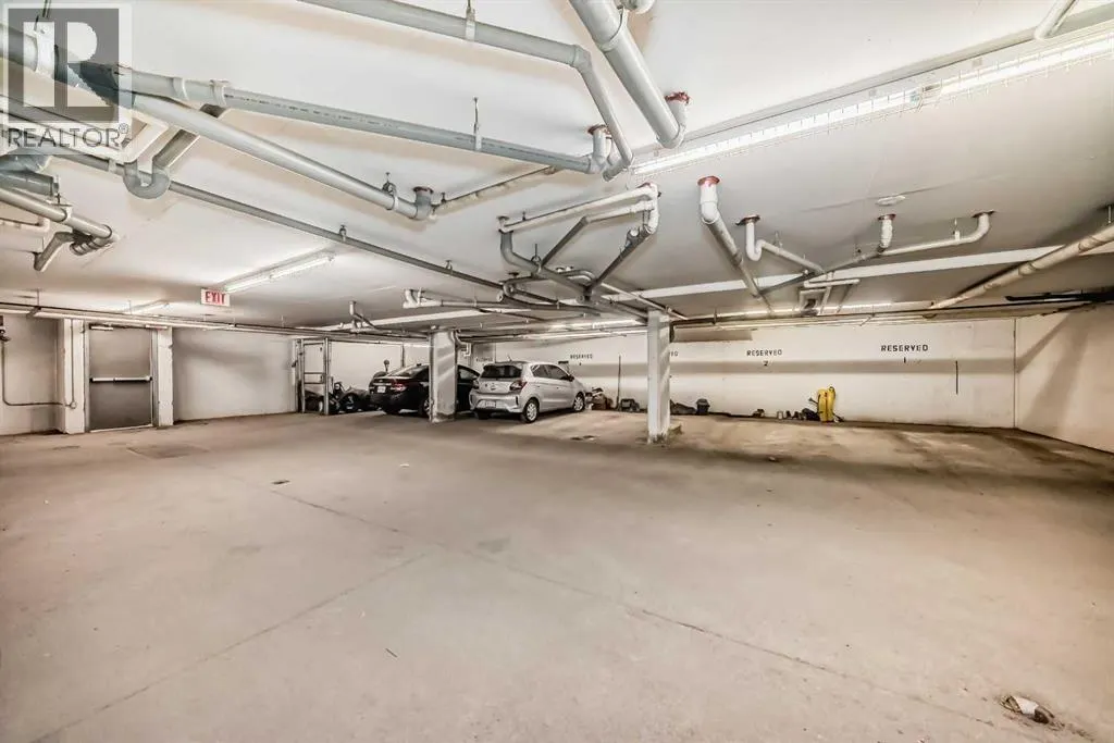 7716 bowness Road NW