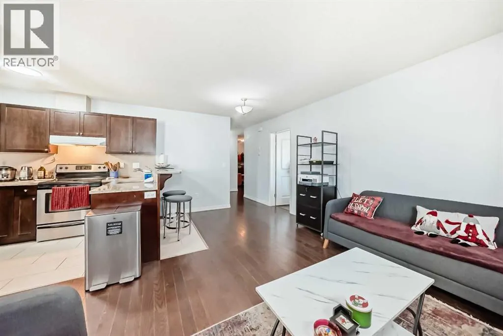 7716 bowness Road NW