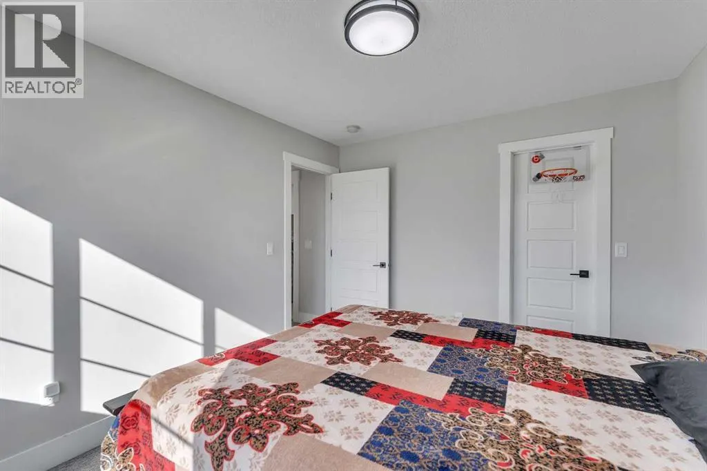 111 Kinniburgh Crescent