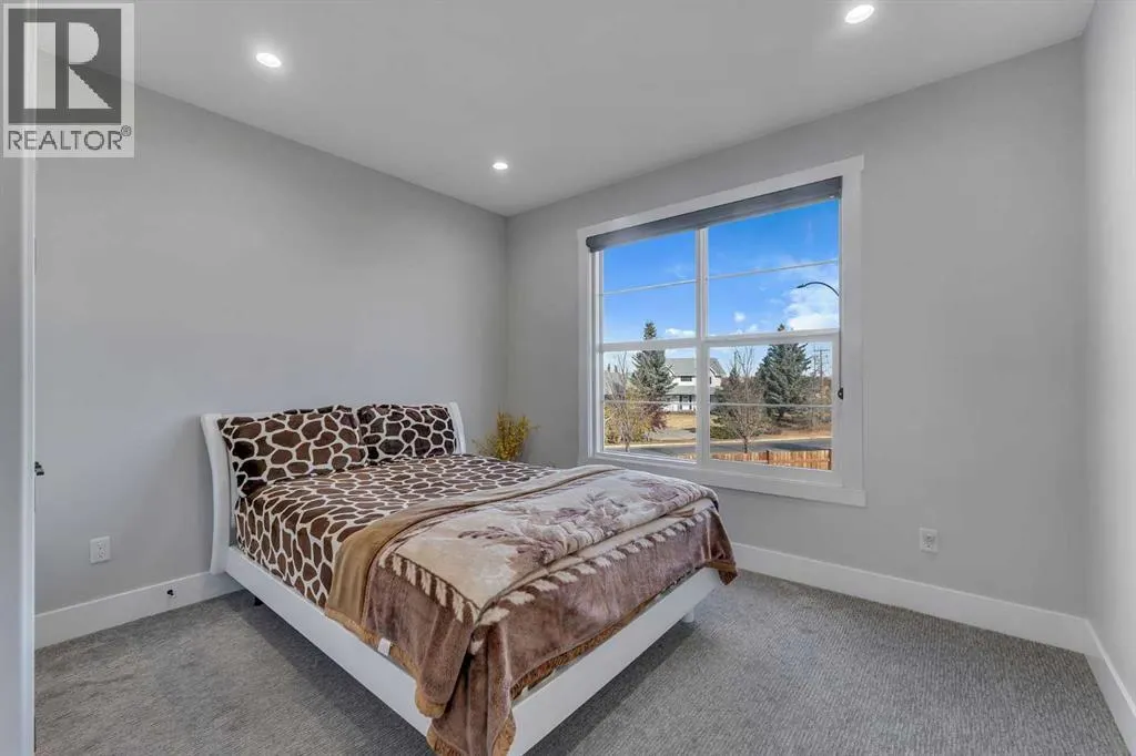 111 Kinniburgh Crescent