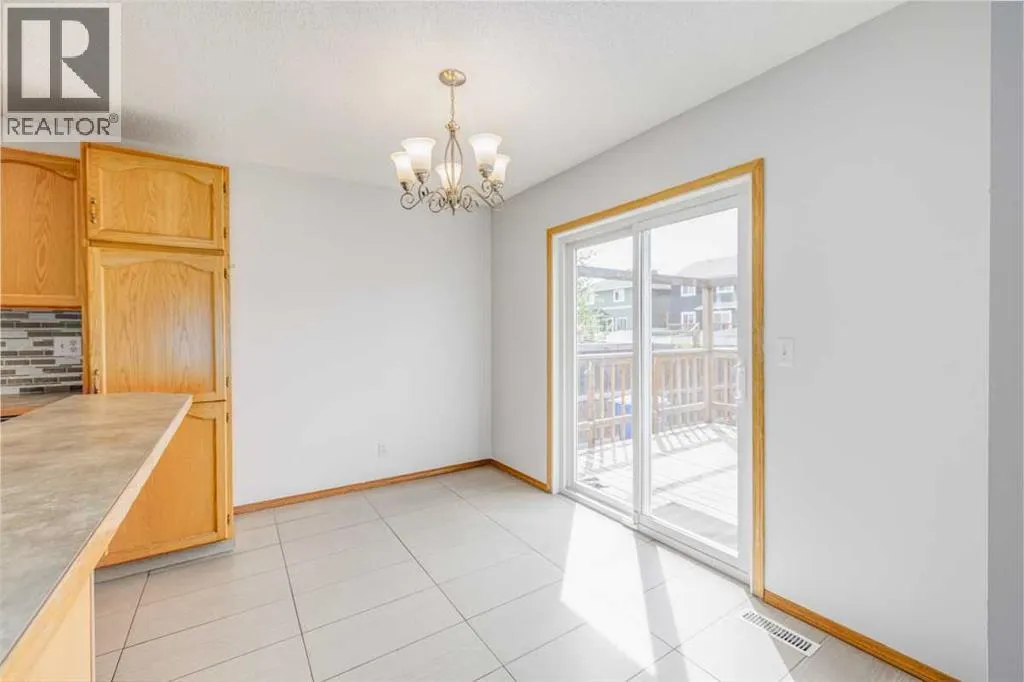 6013 Saddlehorn Drive NE