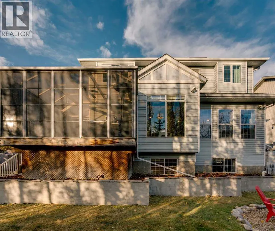 315 Crystal Green Close