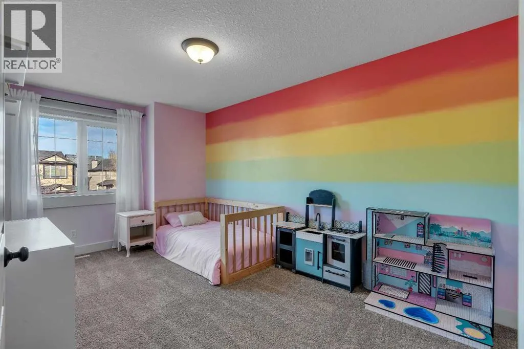 315 Crystal Green Close