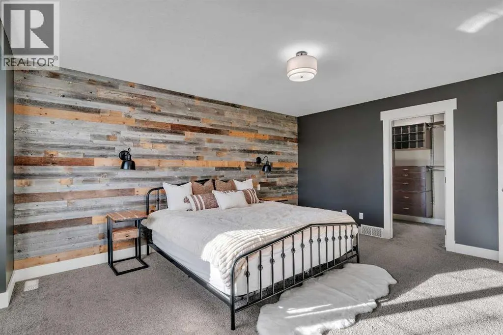 315 Crystal Green Close