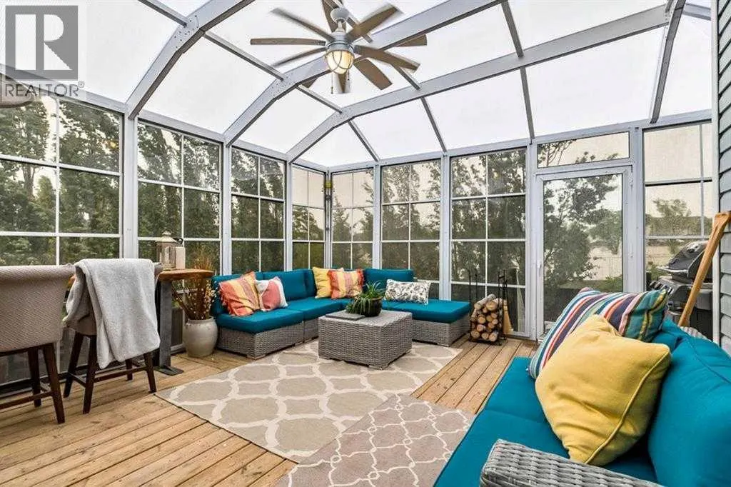 315 Crystal Green Close