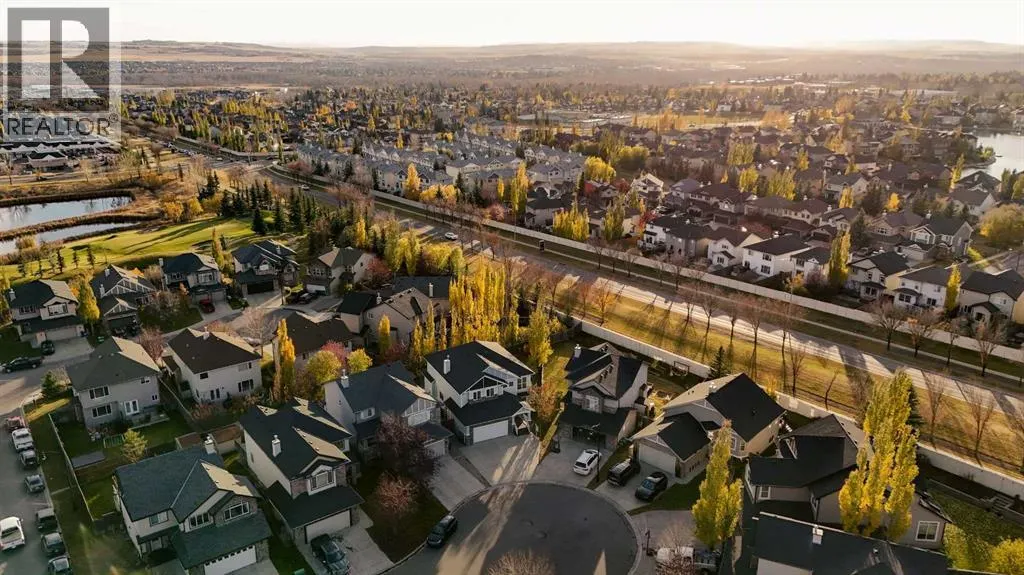 315 Crystal Green Close