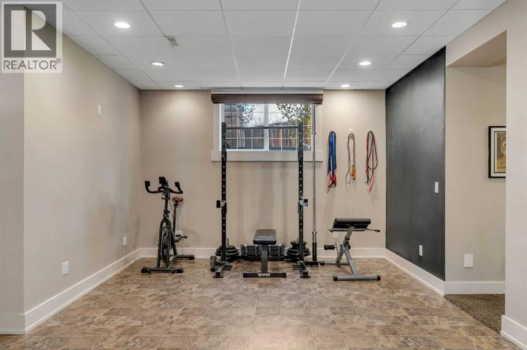 315 Crystal Green Close