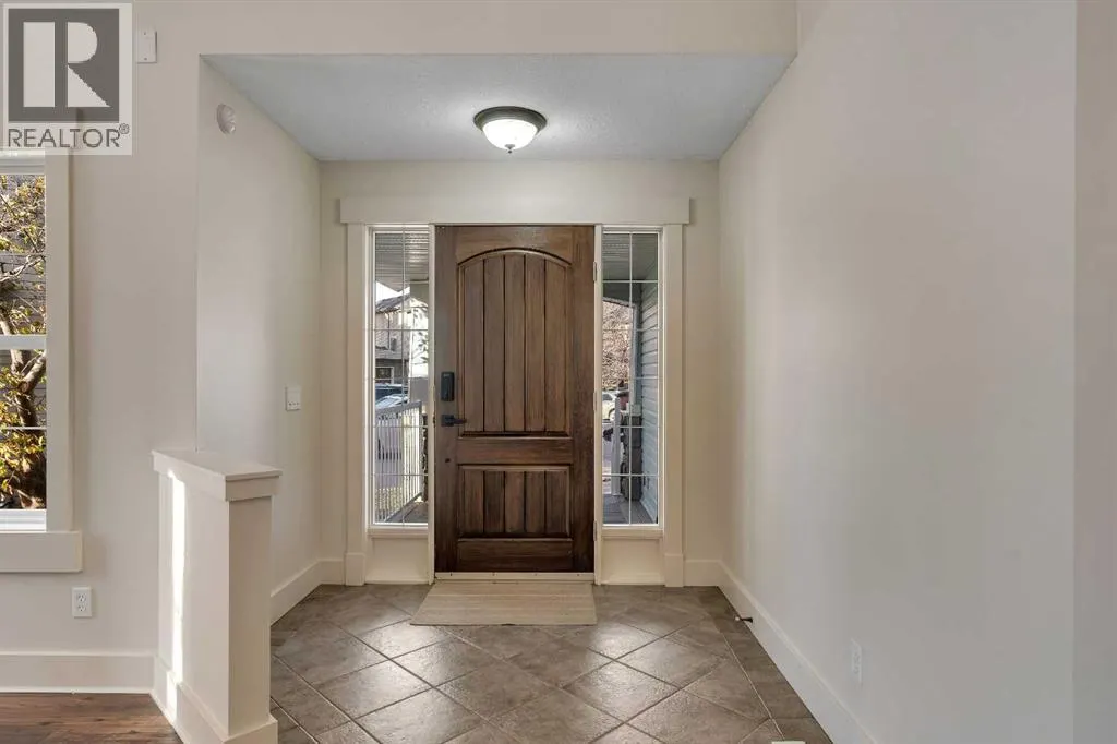 315 Crystal Green Close