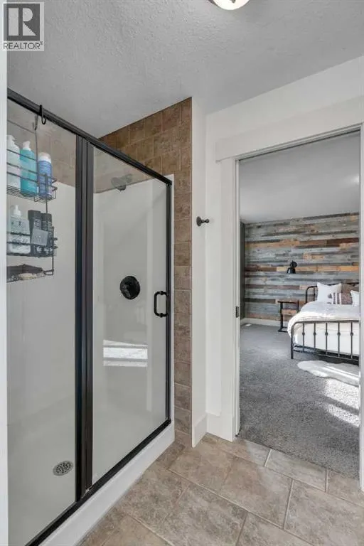 315 Crystal Green Close