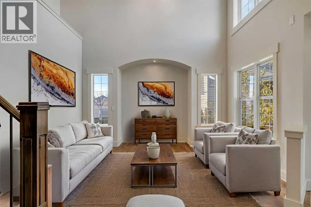 315 Crystal Green Close