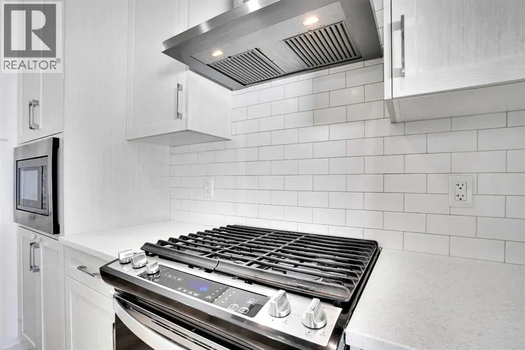 1517 Bayview Point SW