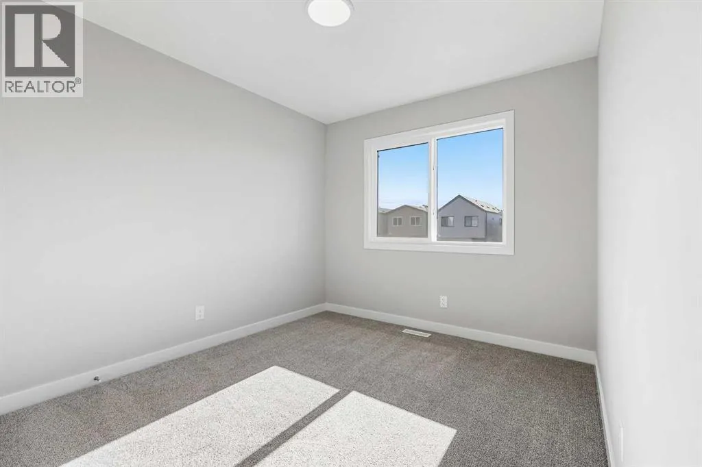 7031 Rangeview Avenue SE