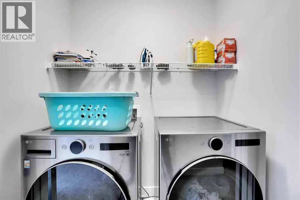 1457 Bayview Point SW