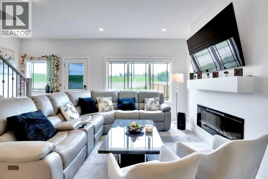 1457 Bayview Point SW