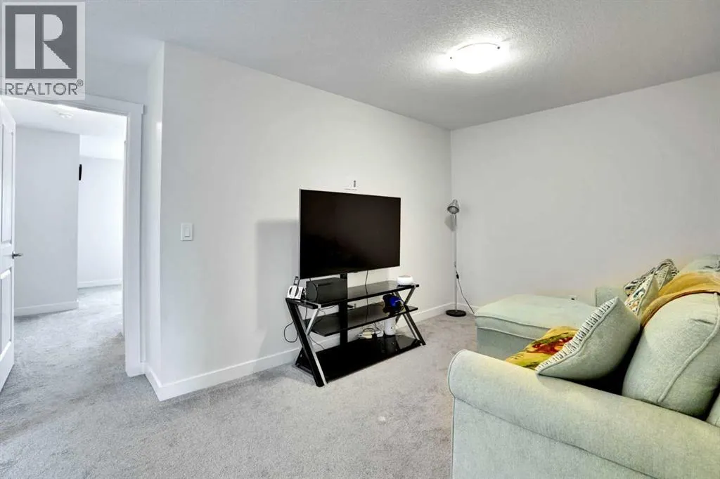 1457 Bayview Point SW