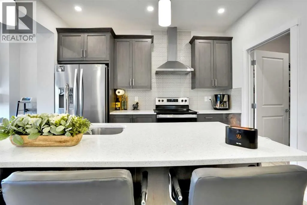 1457 Bayview Point SW