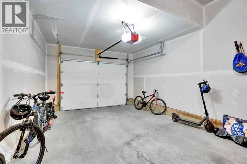 1457 Bayview Point SW