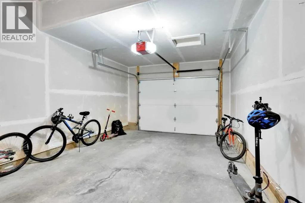 1457 Bayview Point SW