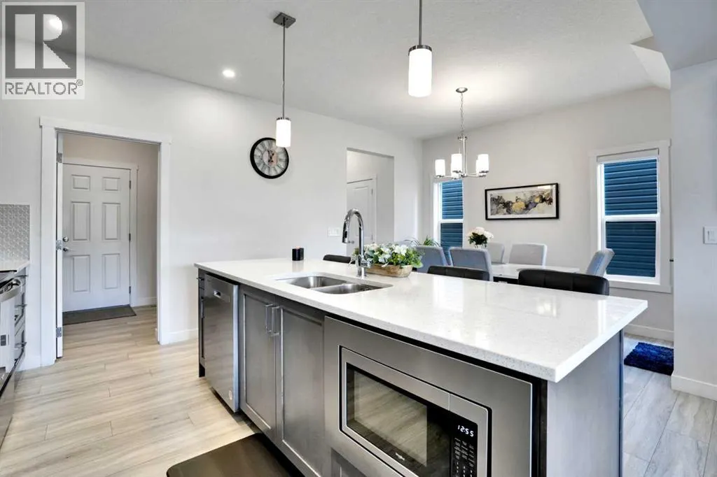 1457 Bayview Point SW