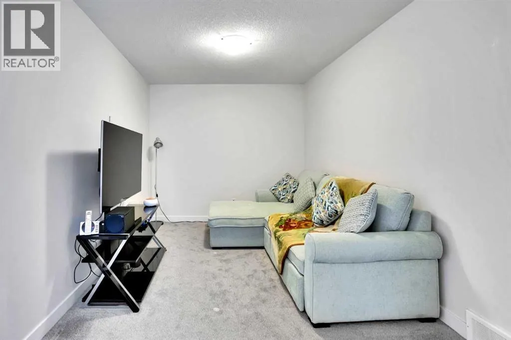 1457 Bayview Point SW