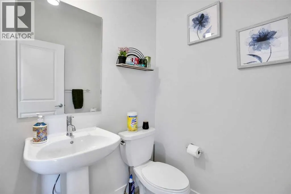 1457 Bayview Point SW