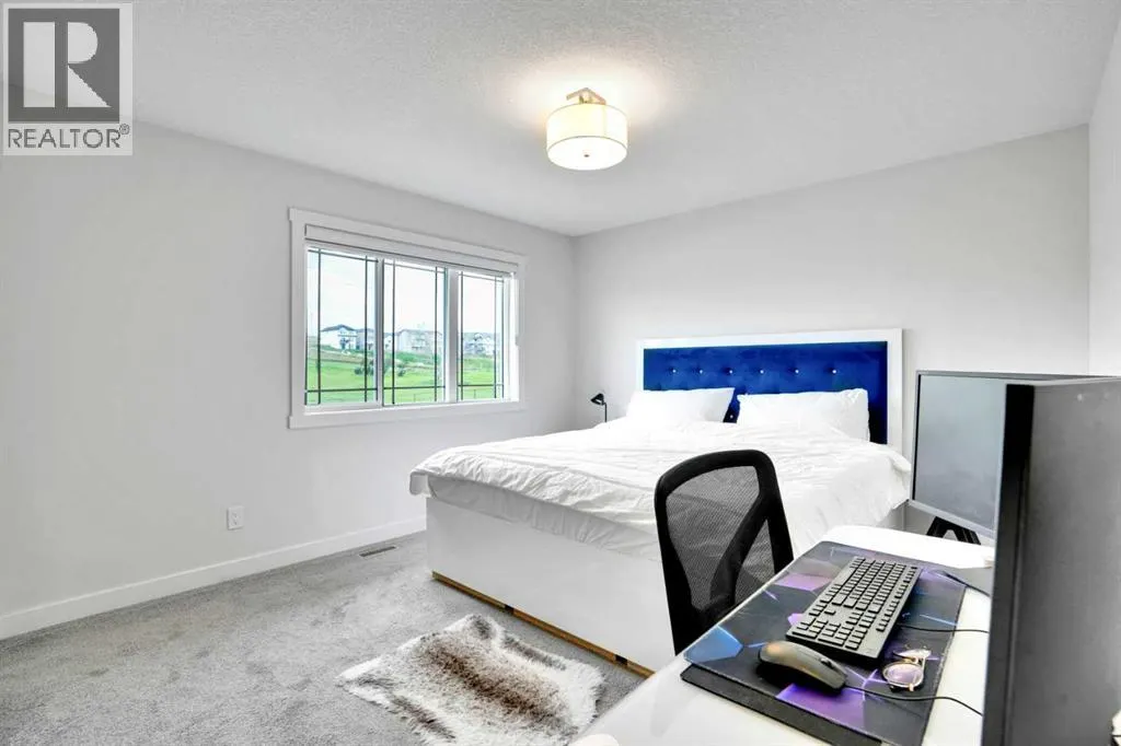 1457 Bayview Point SW