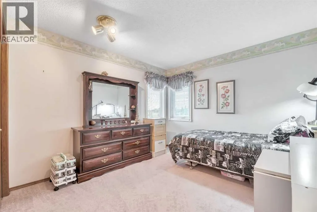 517 Lakeside Greens Place