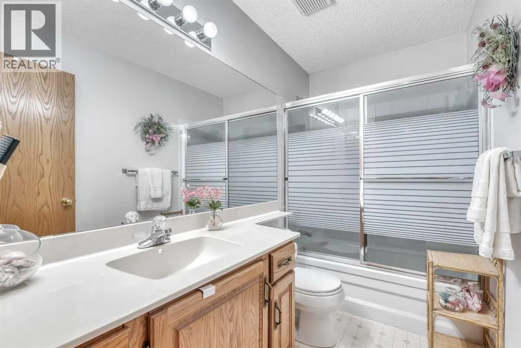 517 Lakeside Greens Place