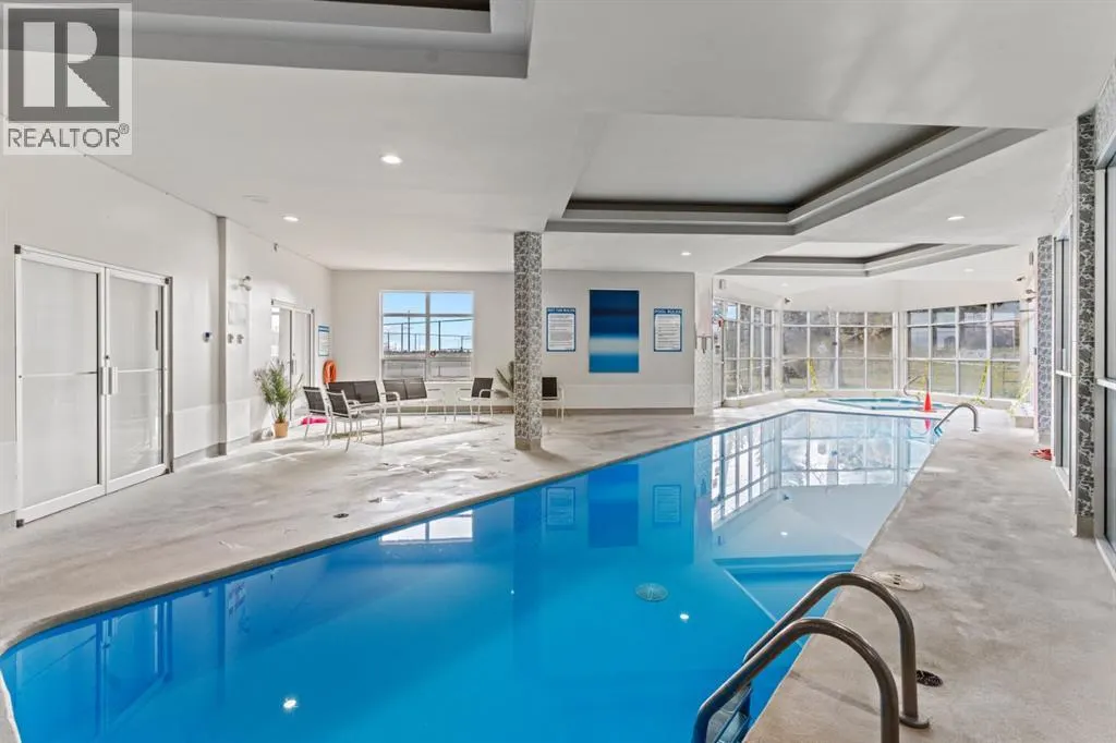 10, 105 Village Heights SW