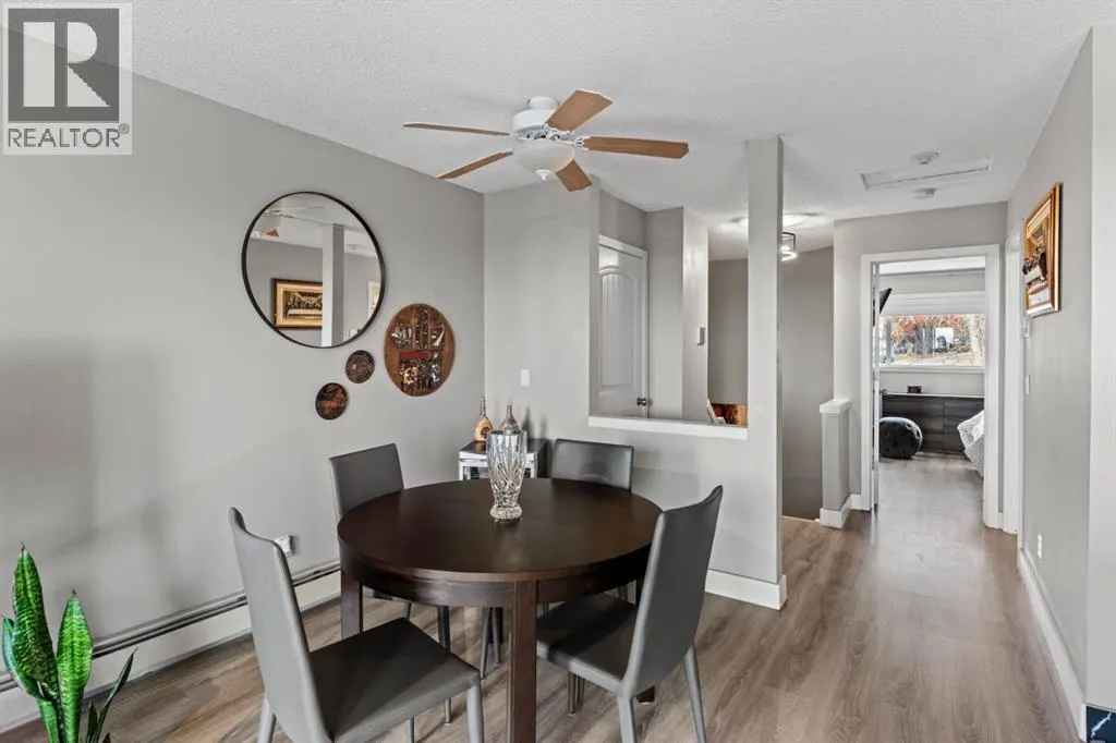 10, 105 Village Heights SW