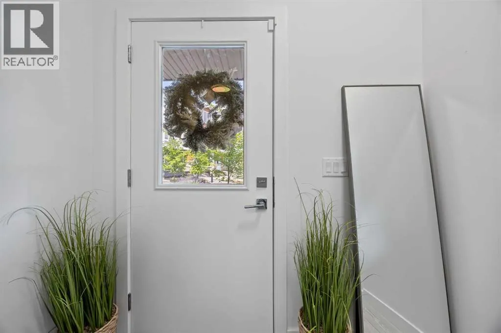 802, 335 Creekside Boulevard SW