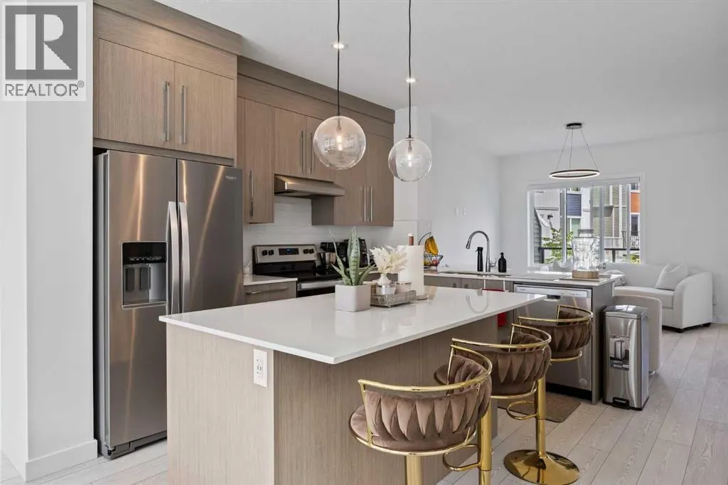 802, 335 Creekside Boulevard SW